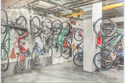 301 E 63rd Street #7D, New York City, NY 10065 - Photo 9