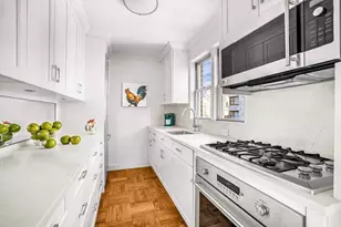 174 E 74th St, New York City, NY 10021 - Photo 9