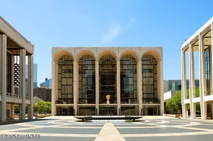 305 W 52nd St, New York City, NY 10019 - Photo 7