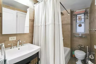 321 E 43rd Street #308, New York City, NY 10017 - Photo 7