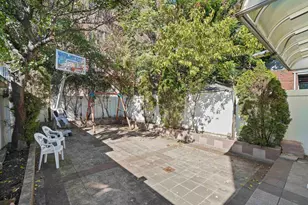 1728 W 2nd St, New York City, NY 11223 - Photo 15