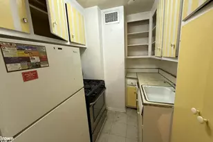 301 E 62nd St, New York City, NY 10065 - Photo 9