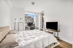 261 W 28th St, New York City, NY 10001 - Photo 5