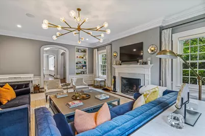 165 Slocum Crescent, New York City, NY 11375 - Photo 3