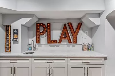 165 Slocum Crescent, New York City, NY 11375 - Photo 41