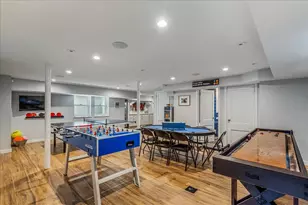1-65 Slocum Crescent, New York City, NY 11375 - Photo 45