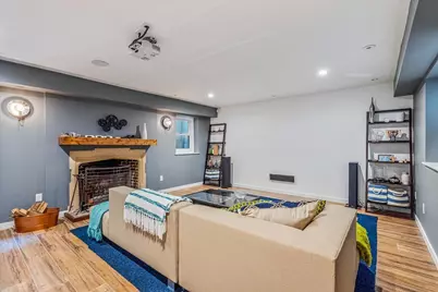 165 Slocum Crescent, New York City, NY 11375 - Photo 43