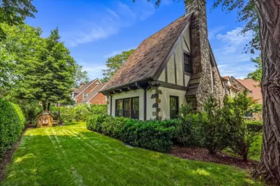 165 Slocum Crescent, New York City, NY 11375 - Photo 55