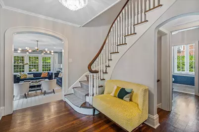 165 Slocum Crescent, New York City, NY 11375 - Photo 7