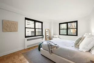 135 E 54th St, New York City, NY 10022 - Photo 5