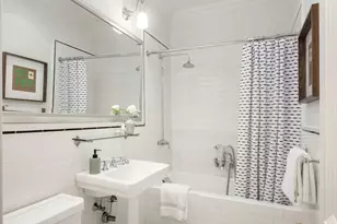 222 E 11th St, New York City, NY 10003 - Photo 27