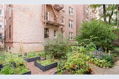 360 Clinton Avenue #6J, New York City, NY 11238 - Photo 9