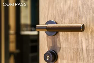 522 W 29th St, New York City, NY 10001 - Photo 7