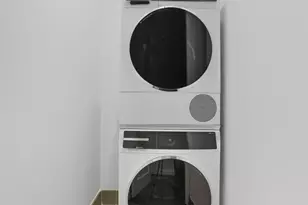 125 N 10th St, New York City, NY 11249 - Photo 9