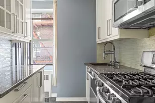 33-15 81st St, New York City, NY 11372 - Photo 3