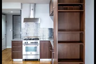 260 N 9th St, New York City, NY 11211 - Photo 9