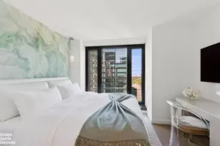 111 W 56th St, New York City, NY 10019 - Photo 5