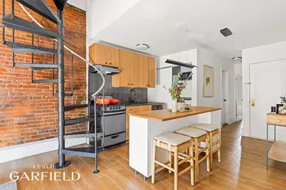 485 W 22nd Street, New York City, NY 10011 - Photo 3