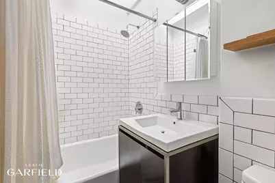 485 W 22nd Street, New York City, NY 10011 - Photo 25