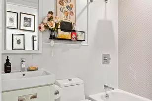 164 Underhill Ave, New York City, NY 11238 - Photo 7