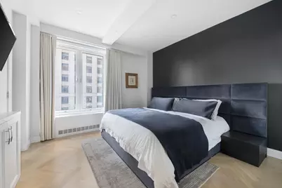 100 Central Park S #6A, New York City, NY 10019 - Photo 9