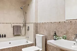 20 Stephens Ct, New York City, NY 11226 - Photo 9