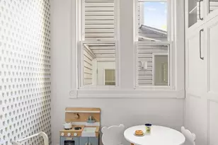 621 Vanderbilt St, New York City, NY 11218 - Photo 7