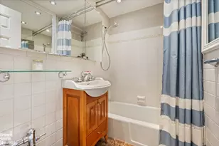 166 W 76th St, New York City, NY 10023 - Photo 3