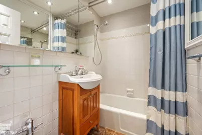 166 W 76th Street #1F, New York City, NY 10023 - Photo 5