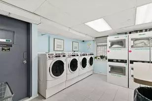 140 W 71st St, New York City, NY 10023 - Photo 11