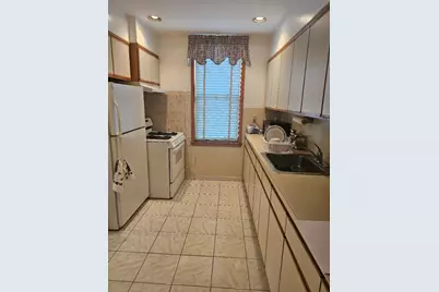 53-74 72nd Place, New York City, NY 11378 - Photo 13