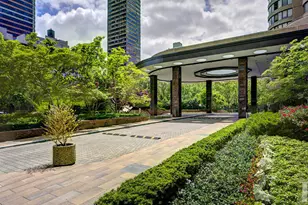 330 E 38th St, New York City, NY 10016 - Photo 9