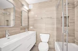 330 E 38th St, New York City, NY 10016 - Photo 5