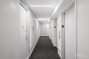 236 E 47th St, New York City, NY 10017 - Photo 9