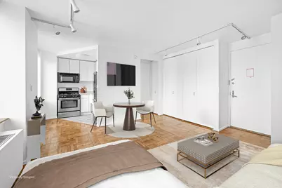 236 E 47th Street #33D, New York City, NY 10017 - Photo 1