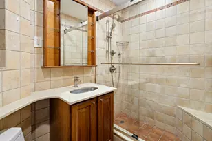 344 W 49th St, New York City, NY 10019 - Photo 19