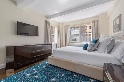 400 E 52nd Street #7J, New York, NY 10022 - Photo 3