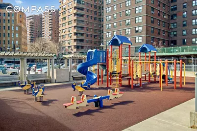 208 E Broadway #J405/J406, New York City, NY 10002 - Photo 15