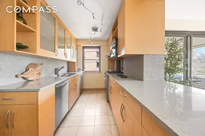 208 E Broadway #J405/J406, New York, NY 10002 - Photo 3