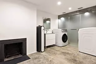 128 E 38th St, New York City, NY 10016 - Photo 25
