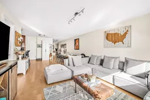 340 E 64th St, New York City, NY 10065 - Photo 3