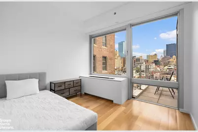 241 W 19th Street #PH2, New York, NY 10011 - Photo 1