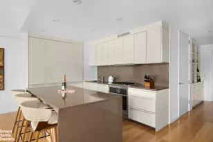 241 W 19th St, New York City, NY 10011 - Photo 5