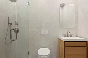 184 Hawthorne St, New York City, NY 11225 - Photo 3