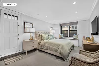 241 E 76th Street #2HI, New York City, NY 10021 - Photo 9