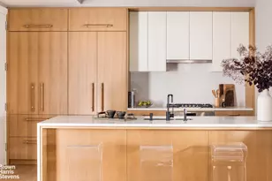 22-18 Jackson Ave, New York City, NY 11101 - Photo 3