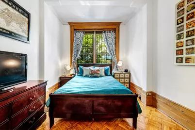 264 W 73rd Street, New York City, NY 10023 - Photo 3