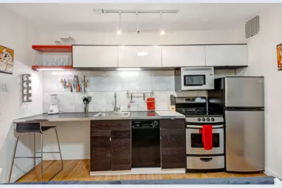 264 W 73rd Street, New York City, NY 10023 - Photo 7