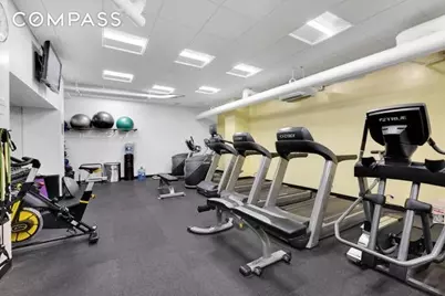 200 E 27th Street #2P, New York City, NY 10016 - Photo 9