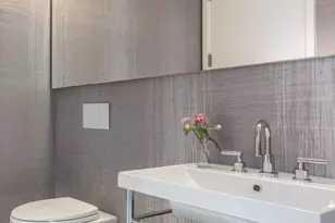 200 E 59th St, New York City, NY 10022 - Photo 9